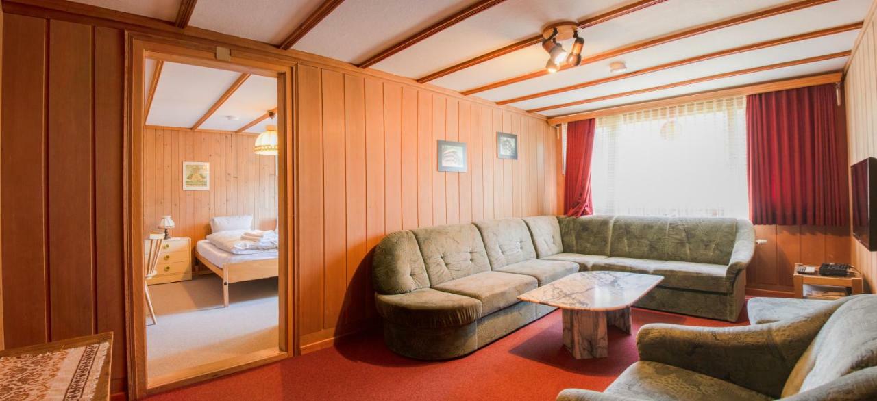 شقة أروسا  في Chalet Suveran المظهر الخارجي الصورة